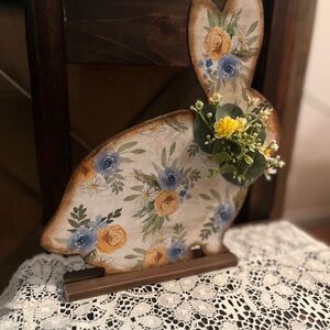 Spring Bunny decor